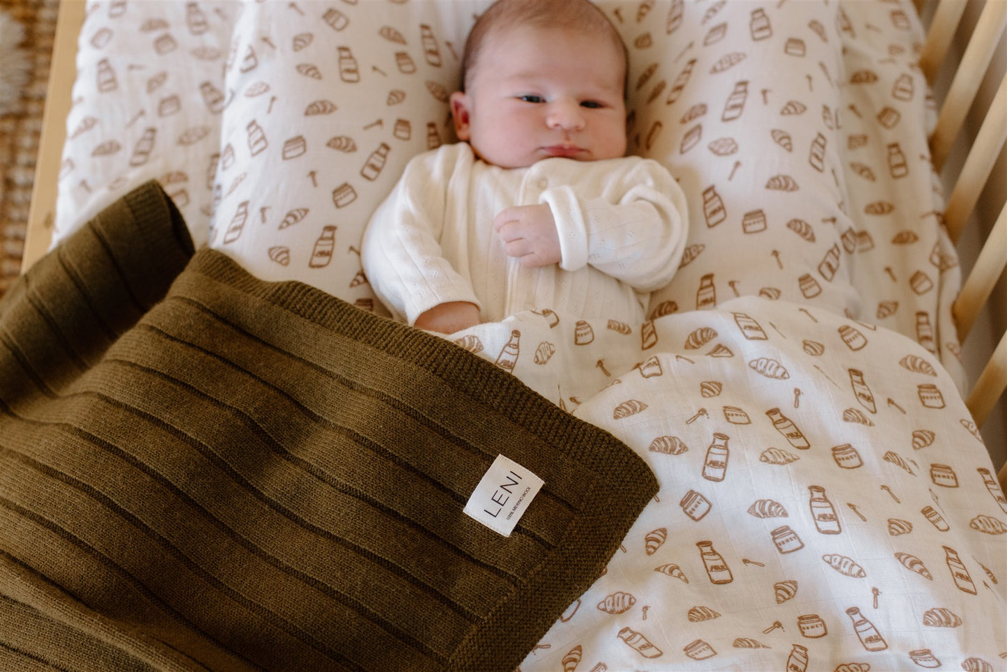Fitted Bassinet Sheet | Milk and Honey